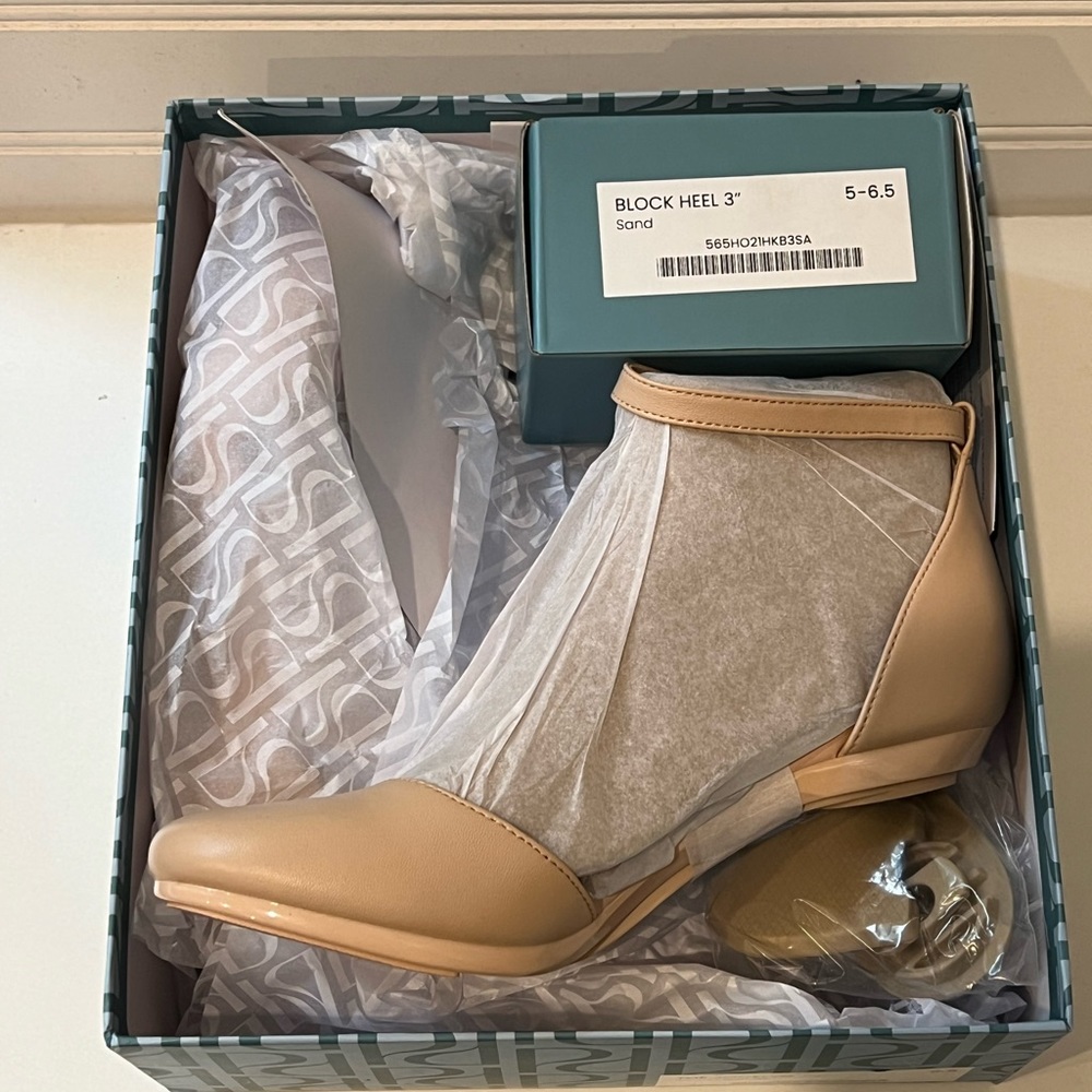 Pashion Footwear Jocelyn in Sand Leather with 3” block heels and flat caps NWT